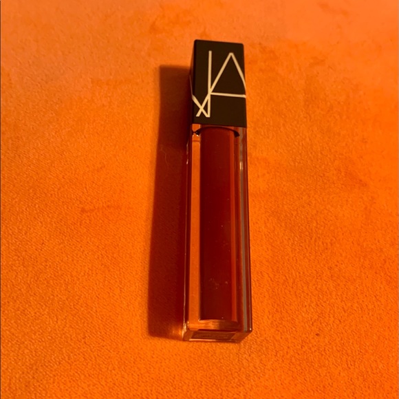 Infallible Glide creamy Lipstick - Picture 2 of 3